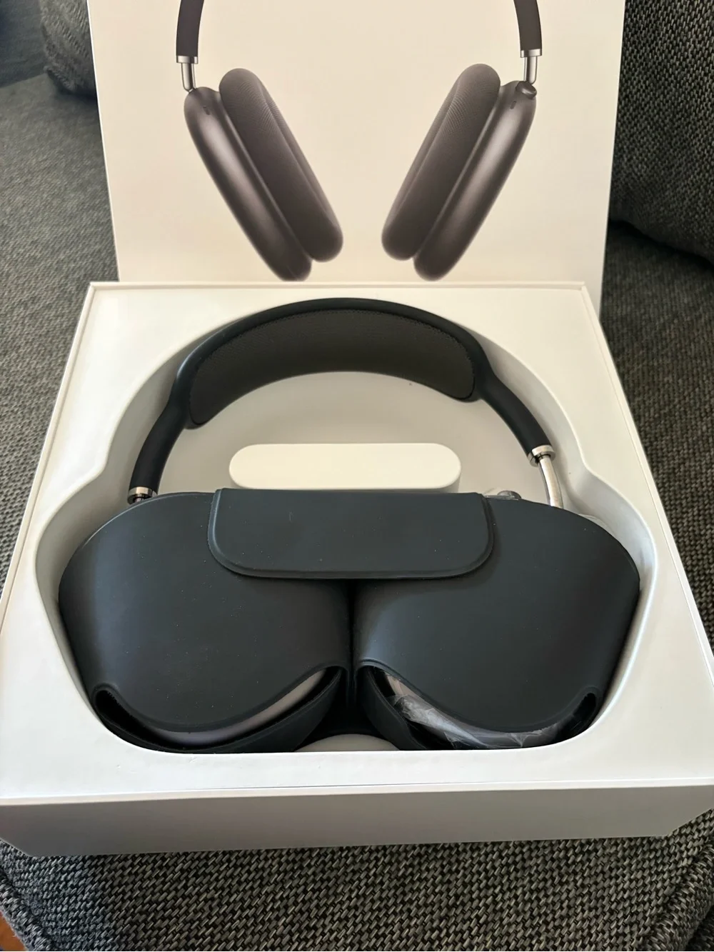 Apple AirPods Max - Space Gray 1st Generation